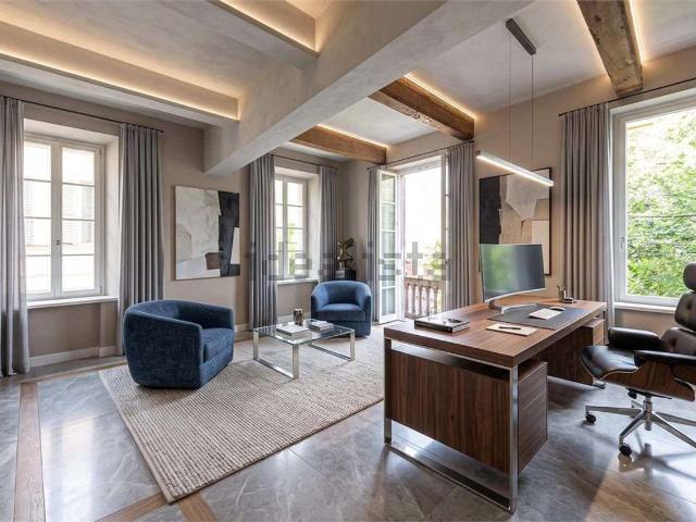Appartamento in vendita di 180 m² in Via dei Gallucci, 8