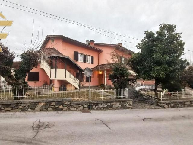 Appartamento in vendita di 180 m² in Via dei Gelsi, 11