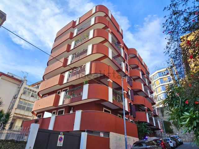 Appartamento in vendita di 180 m² in Via dei setaioli, 3