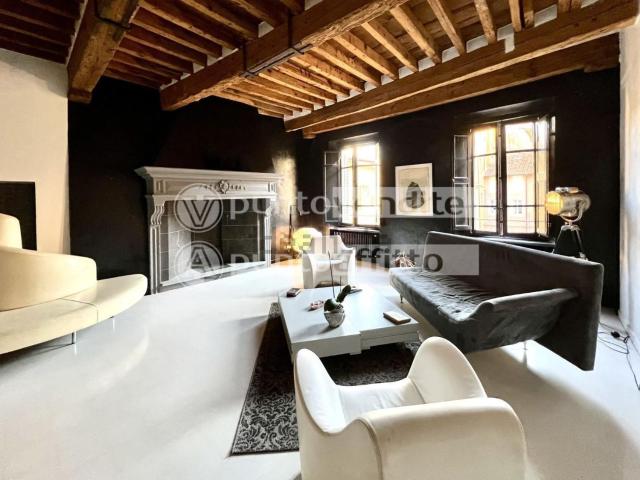 Appartamento in vendita di 180 m² in Via della Cervia, 12
