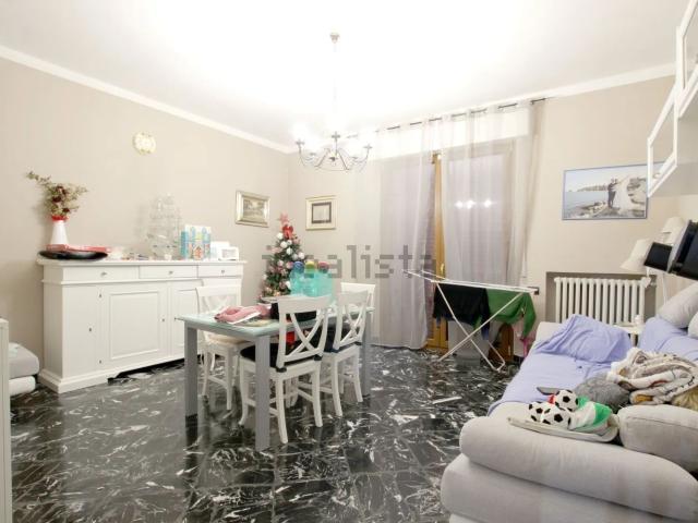 Appartamento in vendita di 180 m² in Via della Stazione
