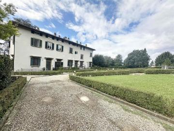 Appartamento in vendita di 180 m² in Via di Montalbano