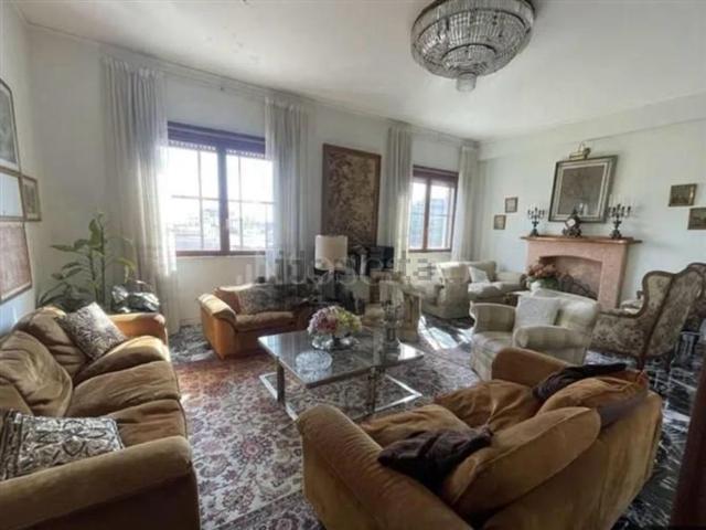 Appartamento in vendita di 180 m² in Via Emanuele Filiberto