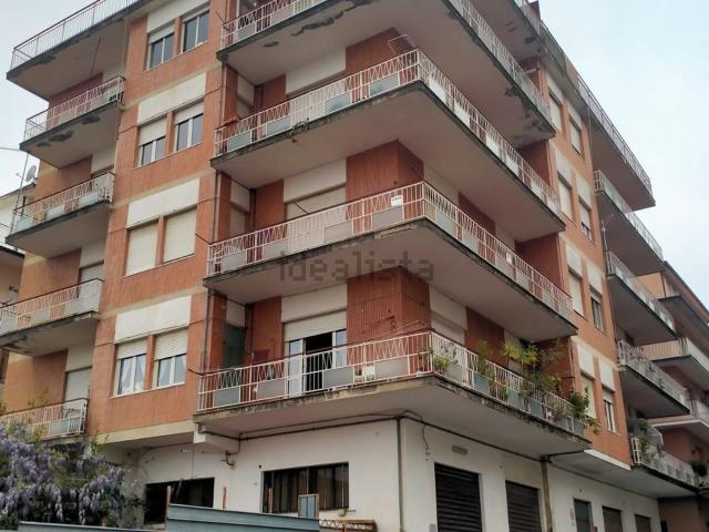 Appartamento in vendita di 180 m² in Via Enrico Toti, 107