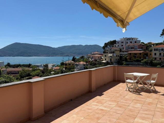 Appartamento in vendita di 180 m² in Via Enrico Toti, 12