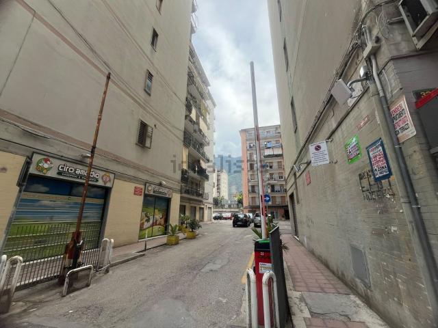Appartamento in vendita di 180 m² in Via Eugenio Siciliano