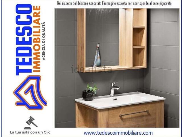 Appartamento in vendita di 180 m² in Via Fontana Piedicasale