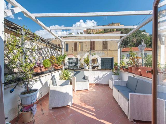Appartamento in vendita di 180 m² in Via Foro Severiano, 2