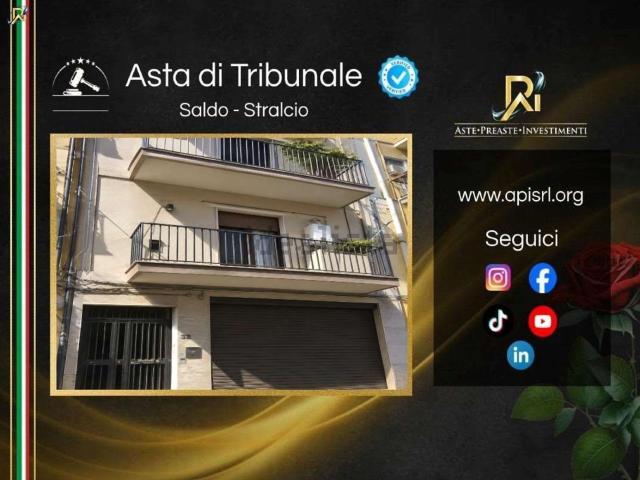 Appartamento in vendita di 180 m² in Via Fratelli Bandiera, 126