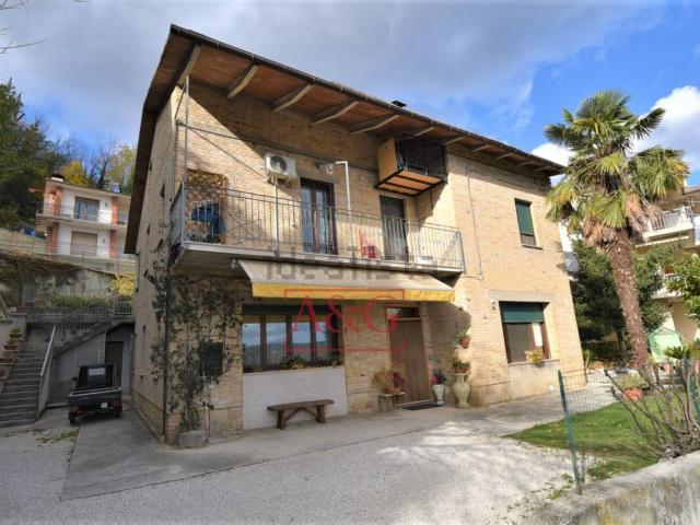 Appartamento in vendita di 180 m² in Via Kennedy, 4