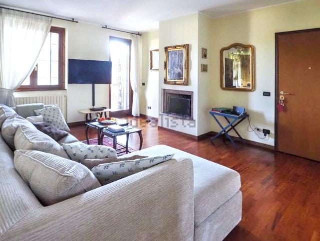 Appartamento in vendita di 180 m² in Via Kennedy, 6