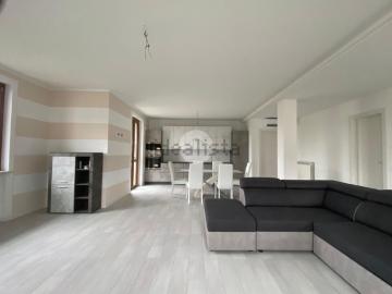 Appartamento in vendita di 180 m² in Via Isonzo, 18
