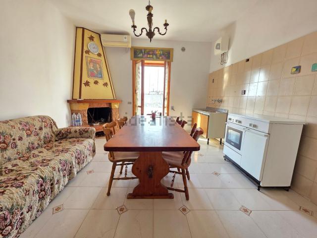 Appartamento in vendita di 180 m² in Via Luigi Einaudi, 11