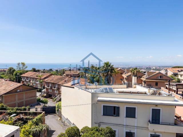 Appartamento in vendita di 180 m² in Via Moncada, 1