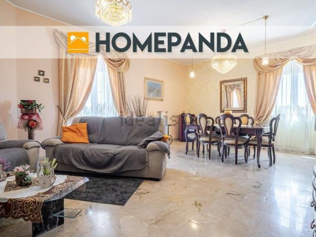 Appartamento in vendita di 180 m² in Via Mongibello, 13