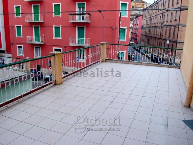 Appartamento in vendita di 180 m² in Via Monforte
