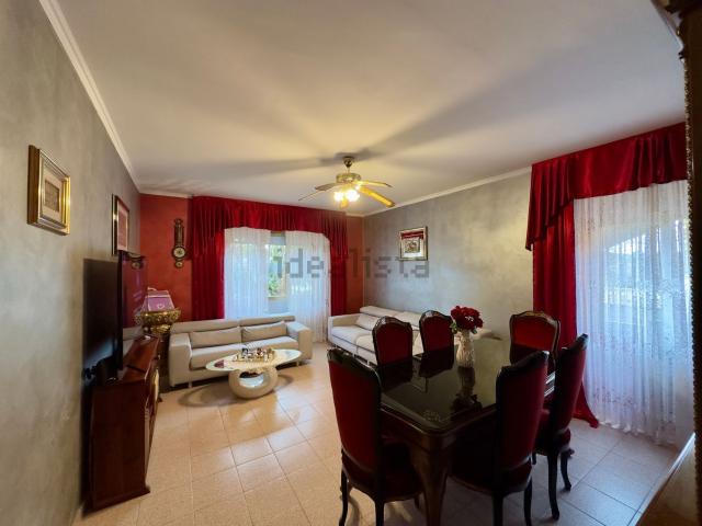 Appartamento in vendita di 180 m² in Via Montelparo, 86