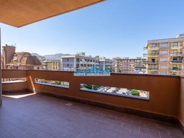 Appartamento in vendita di 180 m² in Via Mario Vaccaro, 13