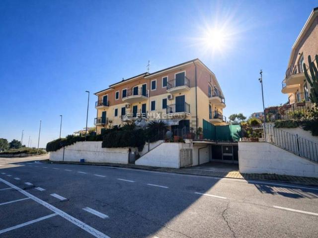 Appartamento in vendita di 180 m² in Via Mediterraneo, 12