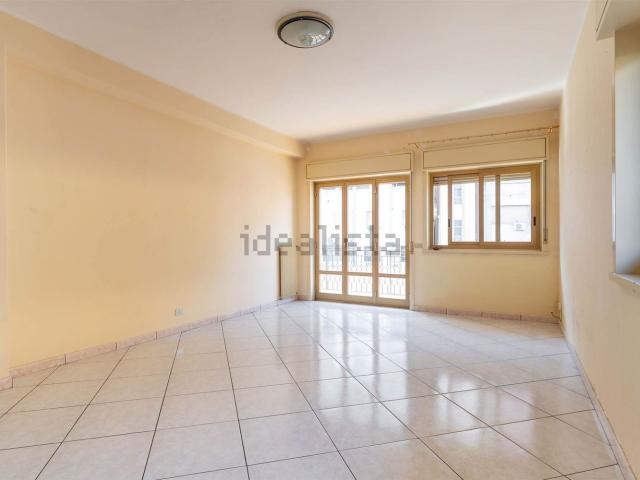 Appartamento in vendita di 180 m² in Via Nebrodi, 42