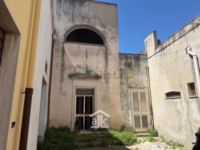 Appartamento in vendita di 180 m² in Via S. Francesco D&apos Assisi, 40