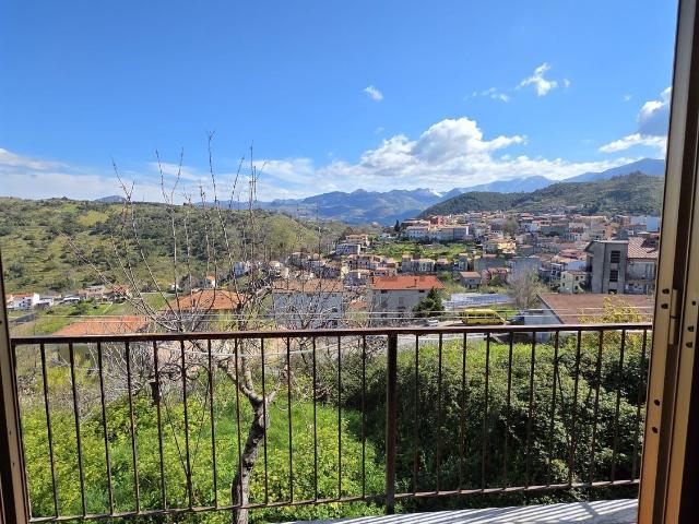 Appartamento in vendita di 180 m² in Via Sotto Le Mura, 186