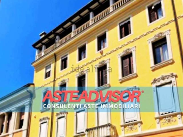 Appartamento in vendita di 180 m² in Via San Biagio, 11