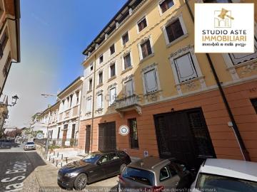 Appartamento in vendita di 180 m² in Via San Biagio, 11