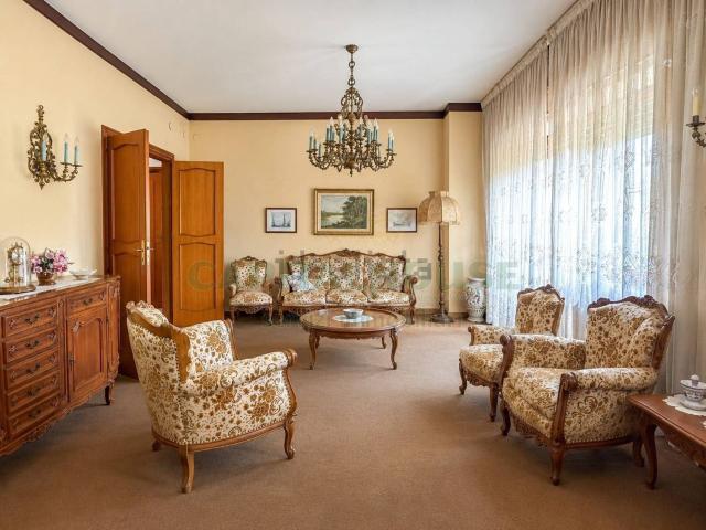 Appartamento in vendita di 180 m² in Via Santa Maria la Fossa