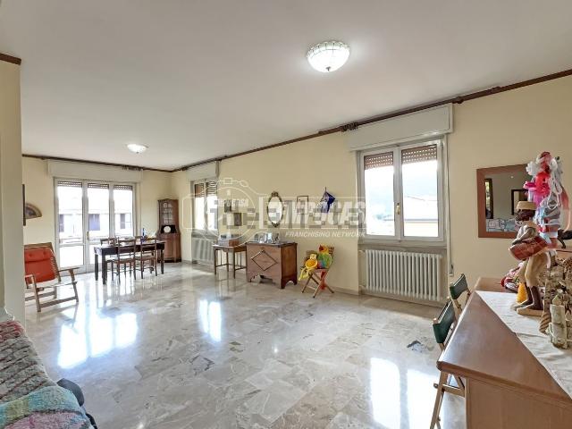 Appartamento in vendita di 180 m² in Via P. A. Faccanoni