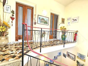 Appartamento in vendita di 180 m² in Via Padre Giovanni Antonelli