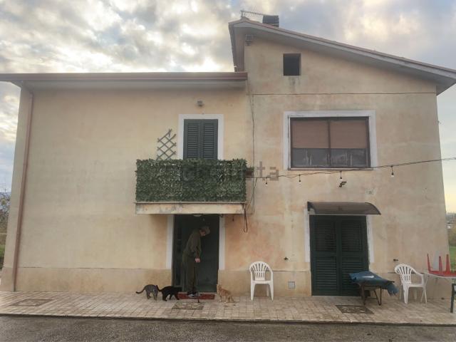 Appartamento in vendita di 180 m² in Via Pantanelle