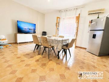 Appartamento in vendita di 180 m² in Via Perugia