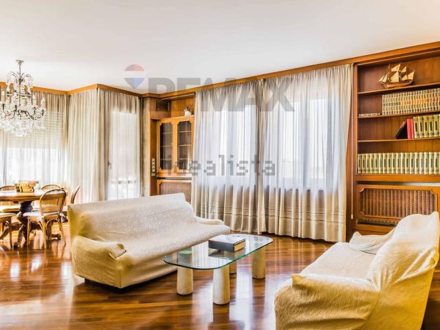 Appartamento in vendita di 180 m² in Via Piave, 50