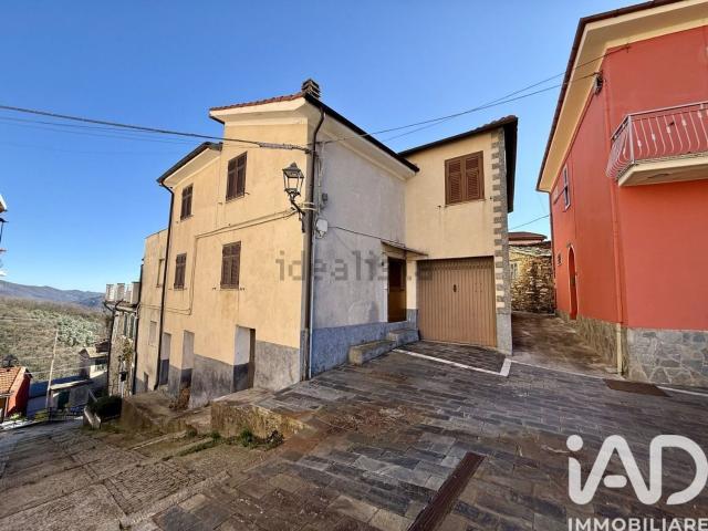 Appartamento in vendita di 180 m² in Via Piazzetta, 3