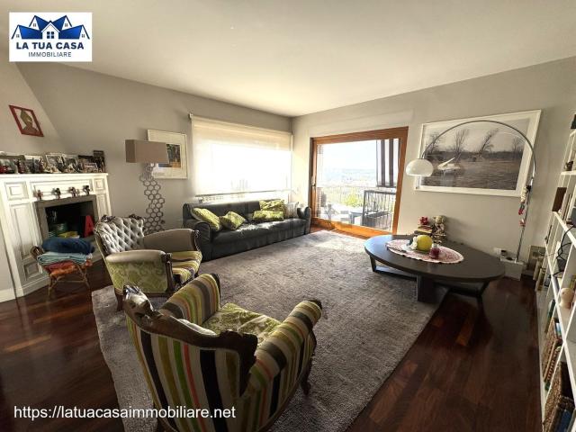 Appartamento in vendita di 180 m² in Via Pietro Mascagni