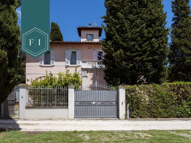 Appartamento in vendita di 180 m² in Via Pietro Dazzi