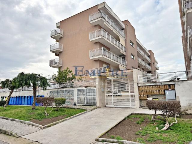 Appartamento in vendita di 180 m² in Via Pino Daniele, 1