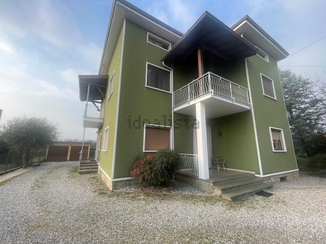 Appartamento in vendita di 180 m² in Via Roma