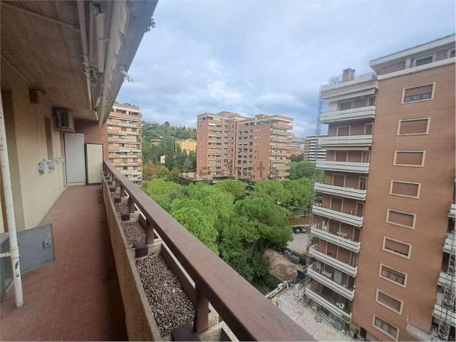 Appartamento in vendita di 180 m² in Via Romeo Gallenga, 75
