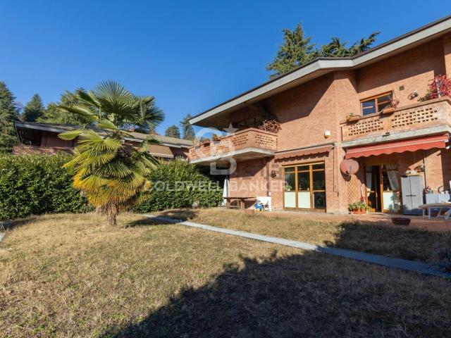 Appartamento in vendita di 180 m² in Via Rio Vallero, 1