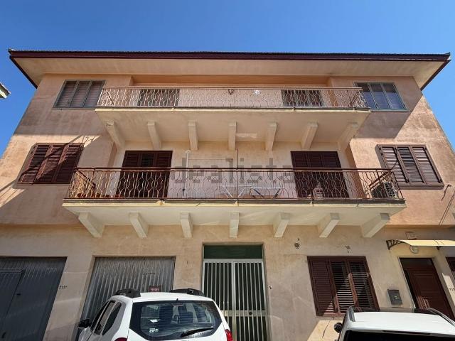 Appartamento in vendita di 180 m² in Via Risorgimento, 21713