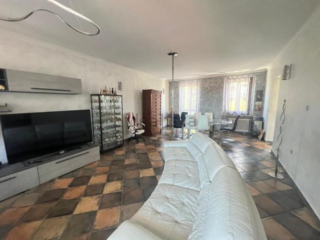 Appartamento in vendita di 180 m² in Via Torino, 147