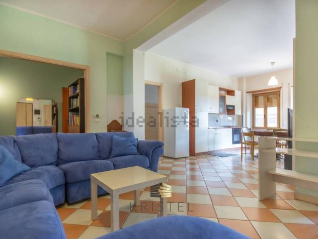 Appartamento in vendita di 180 m² in Via Torquato Scaraviglia, 106
