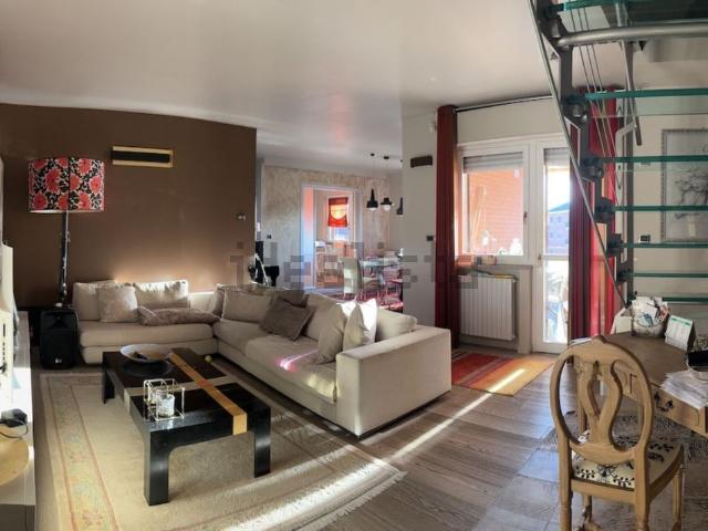 Appartamento in vendita di 180 m² in Via Taneschie