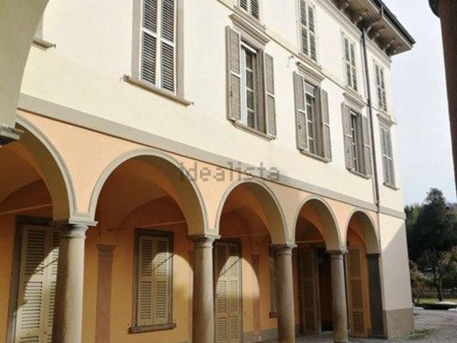 Appartamento in vendita di 180 m² in Via Vittorio Emanuele