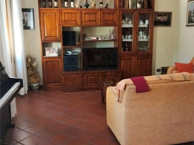 Appartamento in vendita di 180 m² in Via Vittorio Emanuele