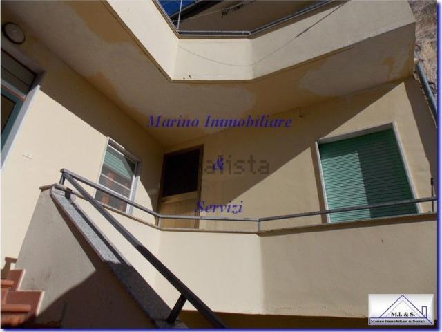 Appartamento in vendita di 180 m² in Via Vittorio Veneto, 33
