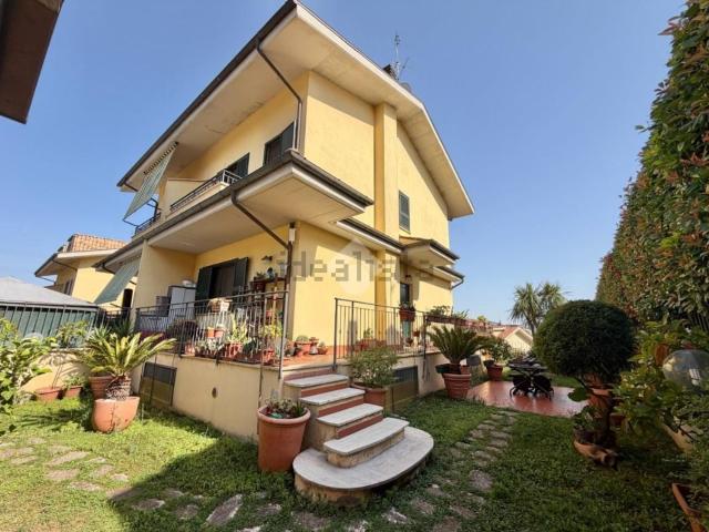 Appartamento in vendita di 180 m² in Via Vincenzo Bellini, 6