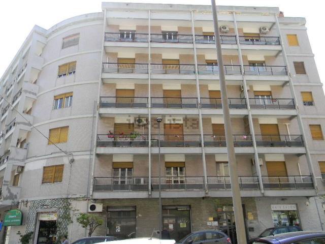 Appartamento in vendita di 180 m² in Viale Teocrito